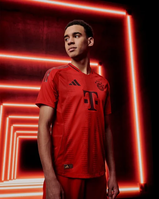 MAILLOTDEFOOTSTORE MAILLOT BAYERN MUNICH DOMICILE 2024/2025